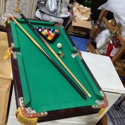 Mini Pool Table