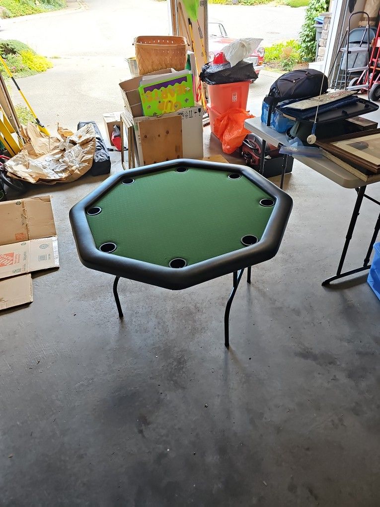Poker Table