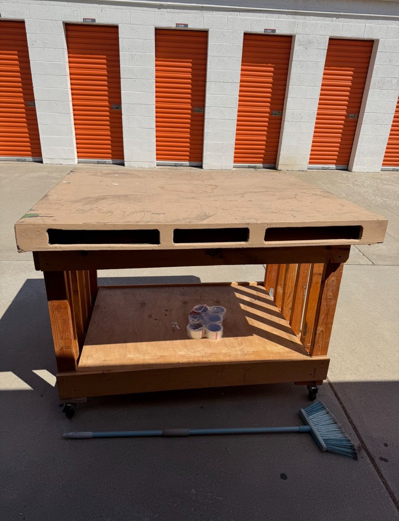 Free Work Bench And Bbq Grill