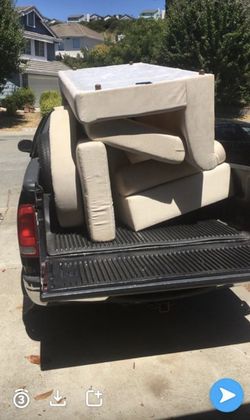Moving truck