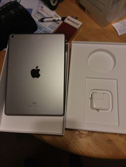 I Pad. 6th generation. BRAND NEW with box. I will trade( Sony Vr with and $$$ or a better 1) with accessories