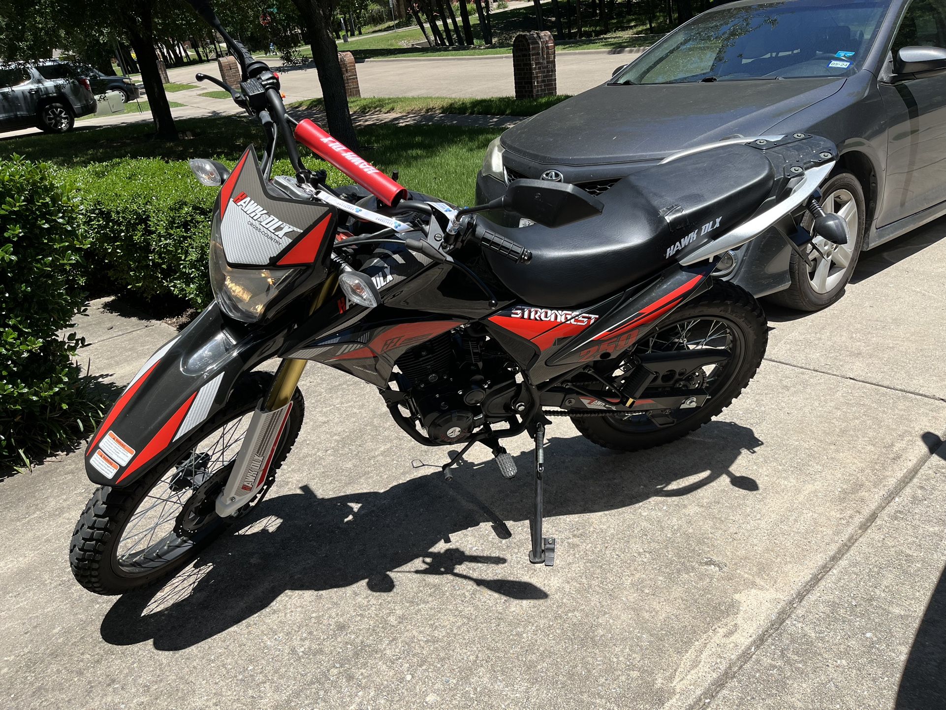 Hawk 250 DLX Motorcycle
