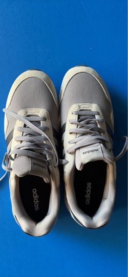 Adidas Low-Top Sneakers