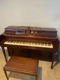 Piano - Free You move or pay moving fee