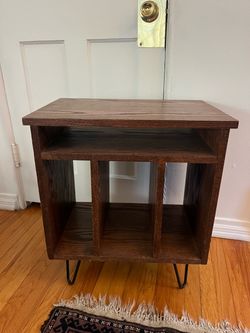 Handmade Modern Record Player Stand / Vinyl Storage