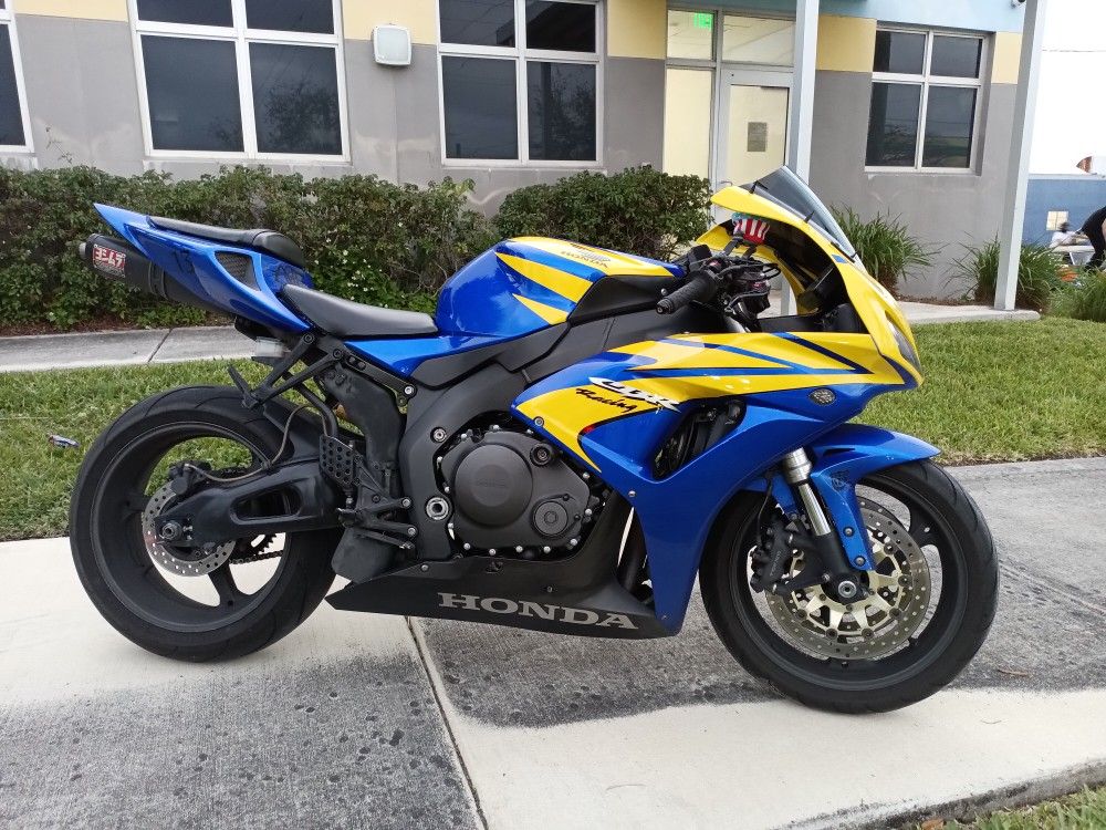 2006 HONDA CBR 1000RR