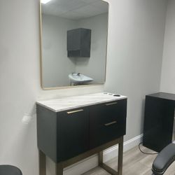 White Marble Styling Station 