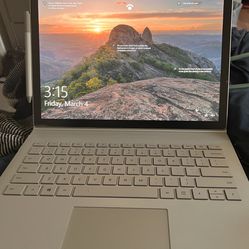 Microsoft Surface Book 2 13.5 inch 
