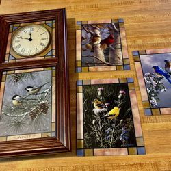 The Danbury Mint “Songbirds Of The Seasons” Stainglass Clock