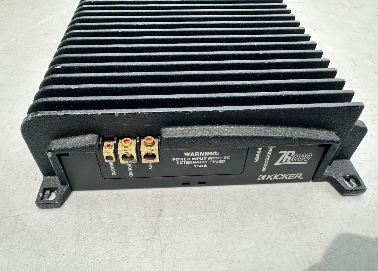 Kicker ZR1000 2 channel car amplifier