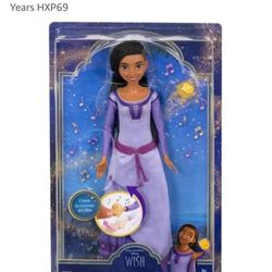 Mattel Disney Wish Asha by Rosas Singer Doll with Removable Outfit and Star Character Included Sings The Song from Wish Movie in Italian - Kids Toy 3+