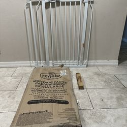 Extra Tall Safety Gate / Pet Gate - Fits Openings 29” - 36.5”