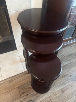 Nesting tables set of 3