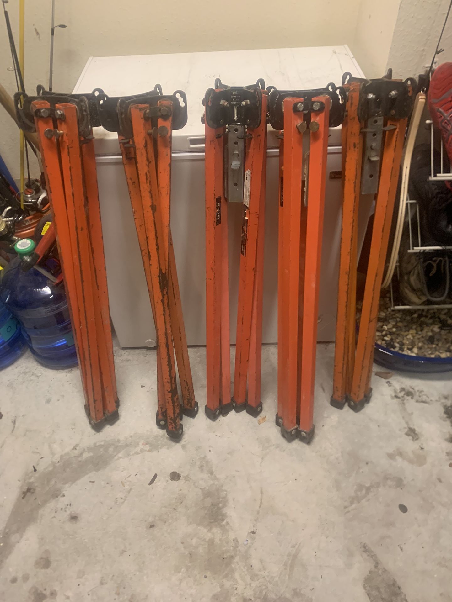 Adjustable Sign Holder