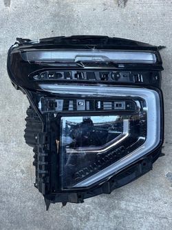 2025 chevy suburban right headlight