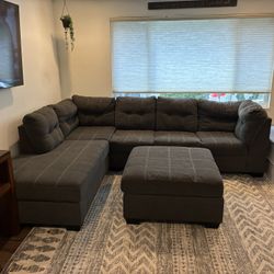 Sectional Couch 