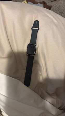 Apple Watch 41MM Series 8
