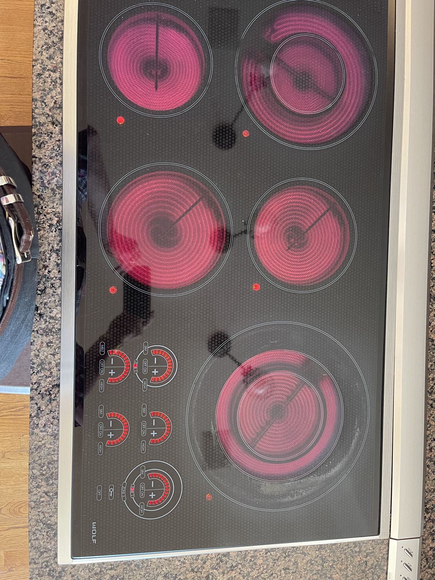 Wolf CT36E/S 36” Glass Cooktop