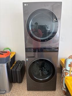Stackable washer and dryer