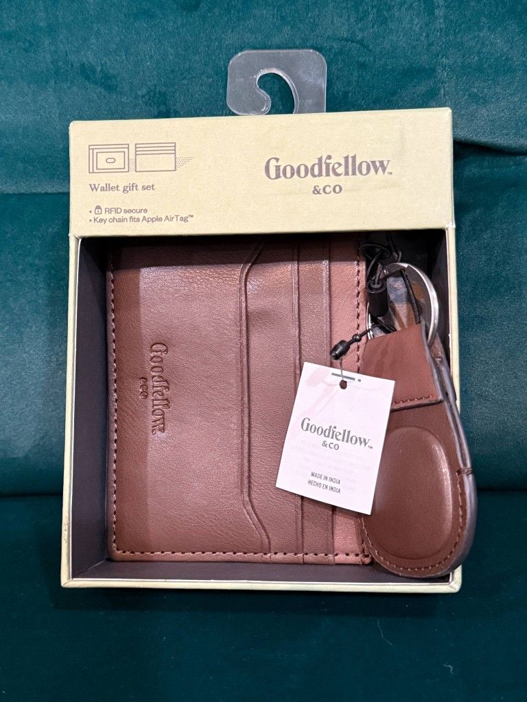 Brand New Goodfellow Mens Wallet & Keychain Set