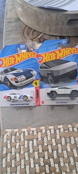 Hotwheels  Ferrari  365 Gtb4 Competizione/ Tesla Cybertruck  Los 2x20