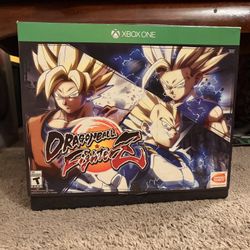Dragon Ball FighterZ Collector’s Edition (Xbox One) – Figure, Steelbook & Art