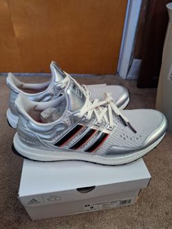 New Adidas Ultraboost 1.0 Disney Size 9