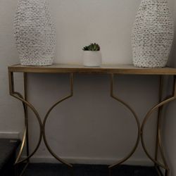 Accent Table Gold