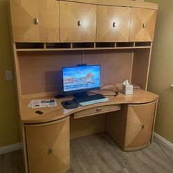 Solid Wood Executive Desk with Hutch – Excellent Condition