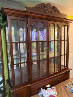 Wood cabinet