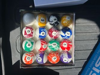 Pool balls
