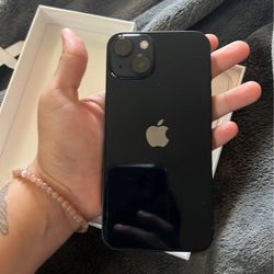 iPhone 13 128gb Black For Cricket Only Clean Imei Battery 100%  Under Warranty  