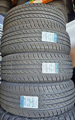 275/60R20 Maxtrek H/T Set Of 4 New Tires