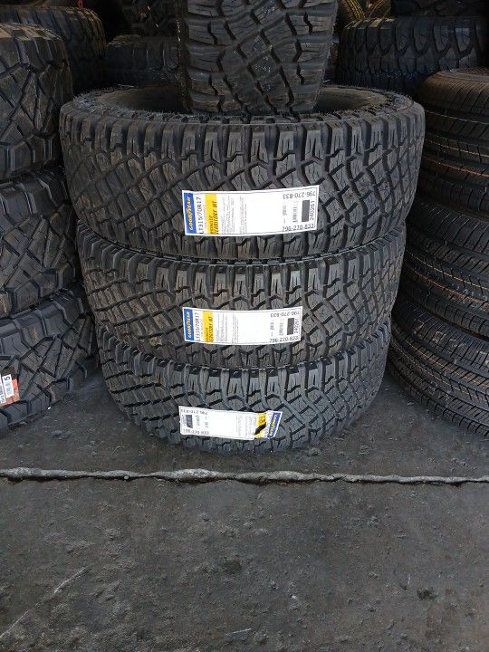Goodyear MT 315 70 17 Lt 