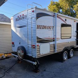 2010 Keystone Hideout Travel Trailer. 