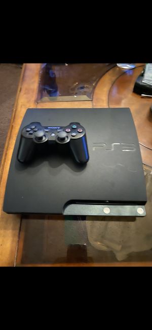 Photo PS3 1TB JAILBROKEN 17 GAMES PRELOAED 2800 RETROS.FREESHOP TO GET GAMES FREE. $160 FIRM