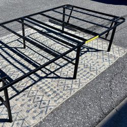 Twin Bed Frame Metal Platform Bed Frame Twin Size 18 Inch Mattress Foundation Box Spring Replacement