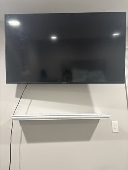 Flat Screen tv Brand New !!