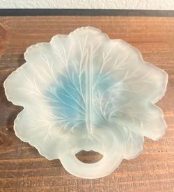 Vintage Viking Glass Frosted Satin Blue Lotus-Shaped Decorative Divided Bowl
