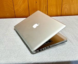Apple MacBook Pro 13” i5/8GB/255GB SSD $140