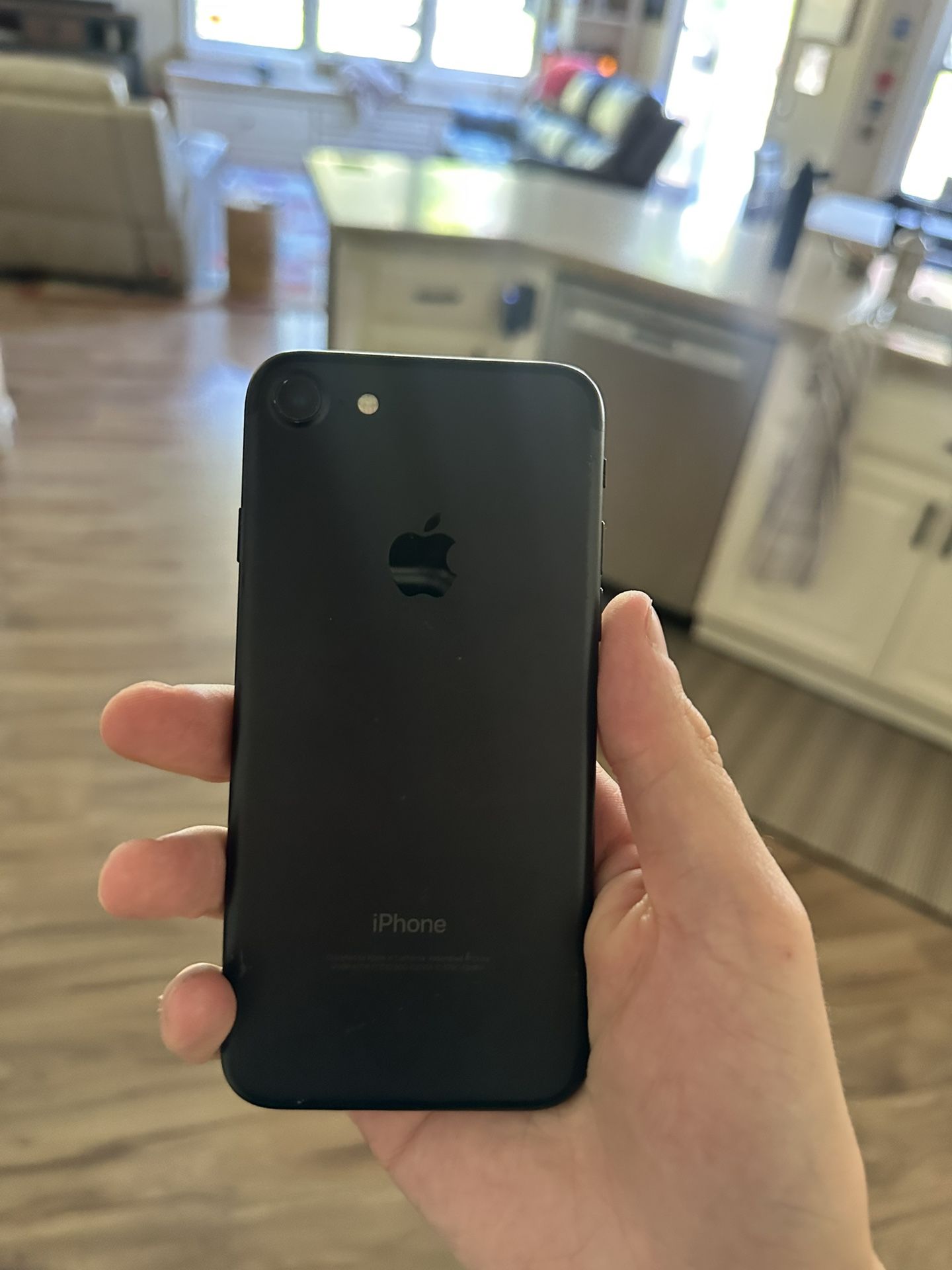 Apple iPhone 7 Matte Black 32gb