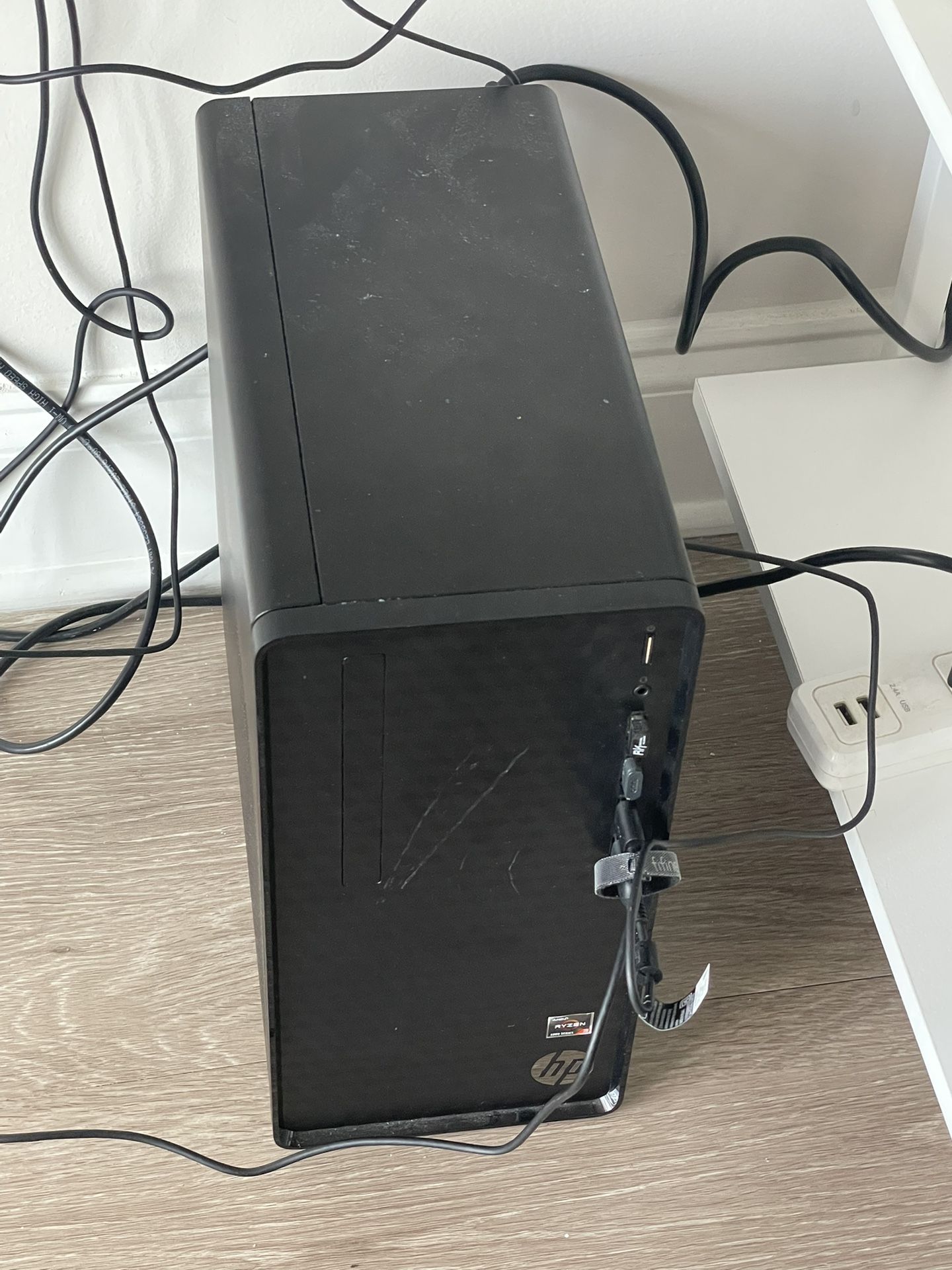 HP AMD Ryzen 3 Desktop Computer