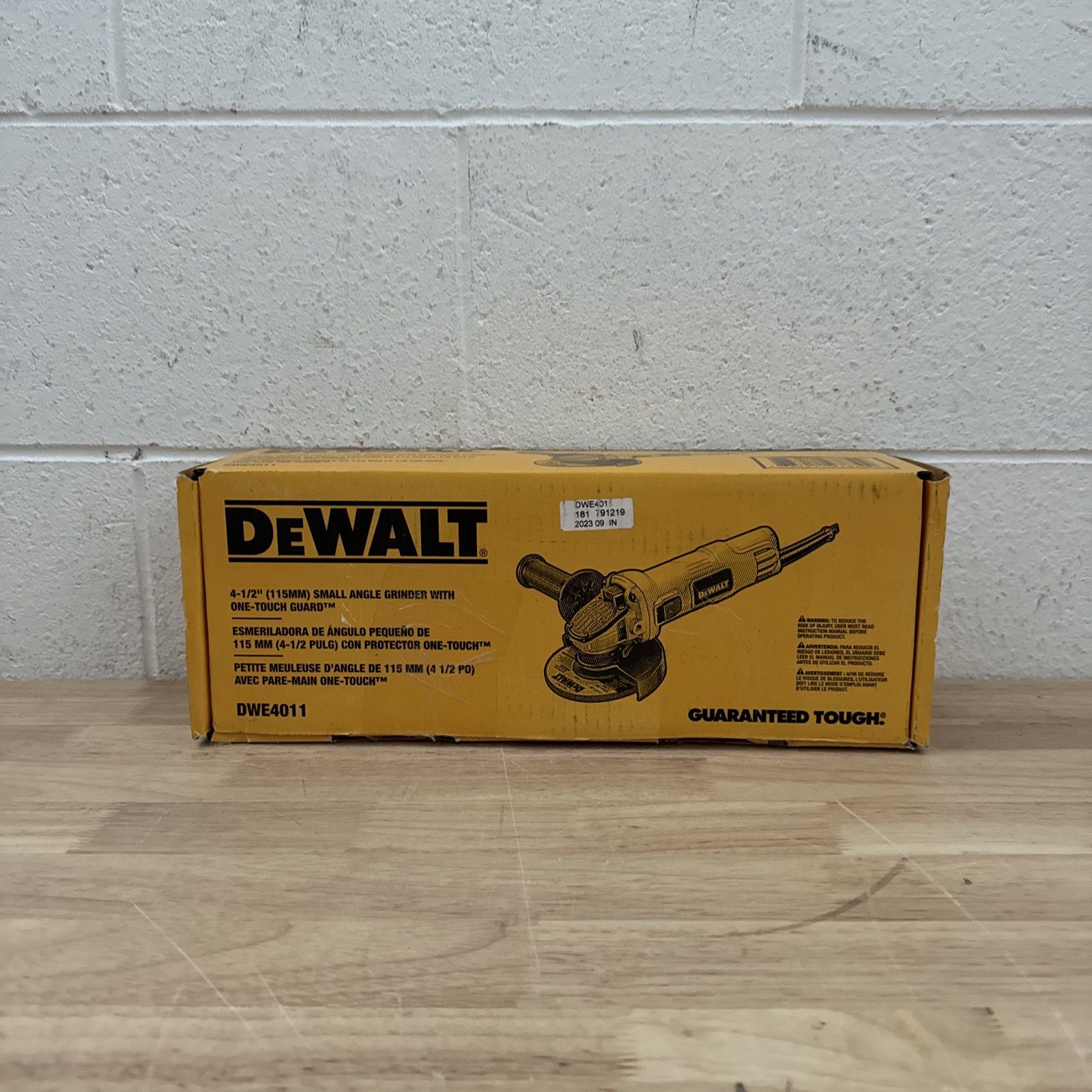 DEWALT 18V 4-1/2” Angle Grinder DWE4011