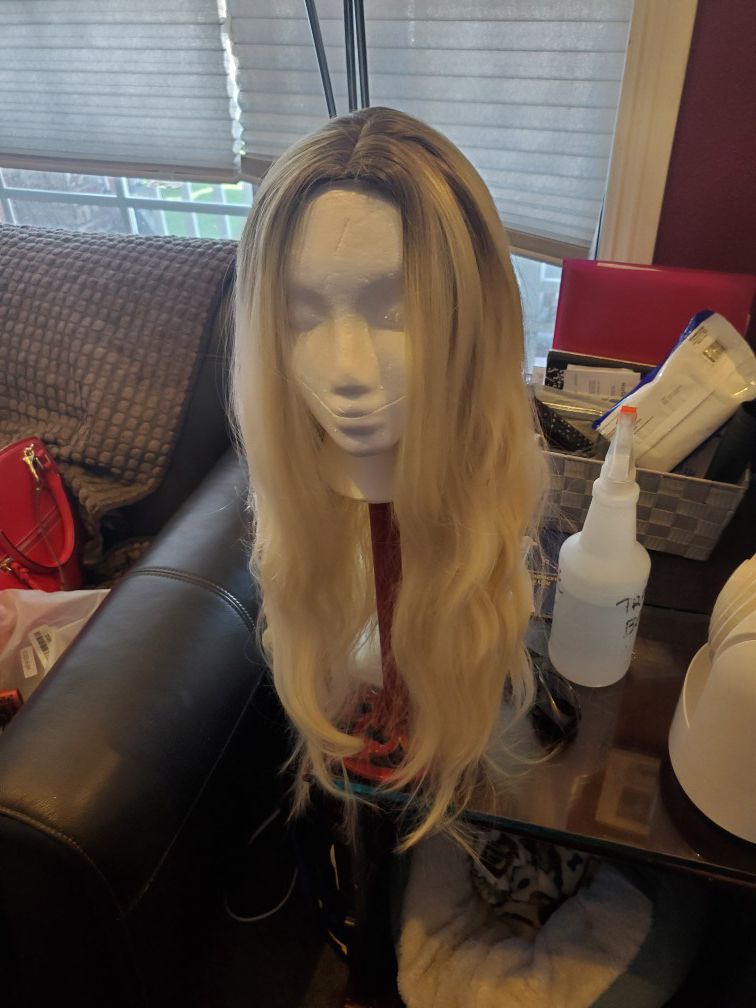NWT, LONG BLONDE SYNTHETIC OPEN CAP WIG