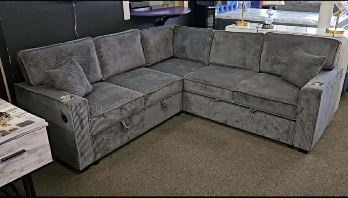 New 90x90 Sleeper Sectional Couch With Ottoman / Free Delivery 
