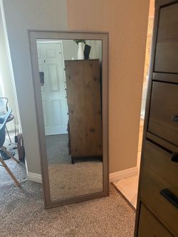 Mirror framed