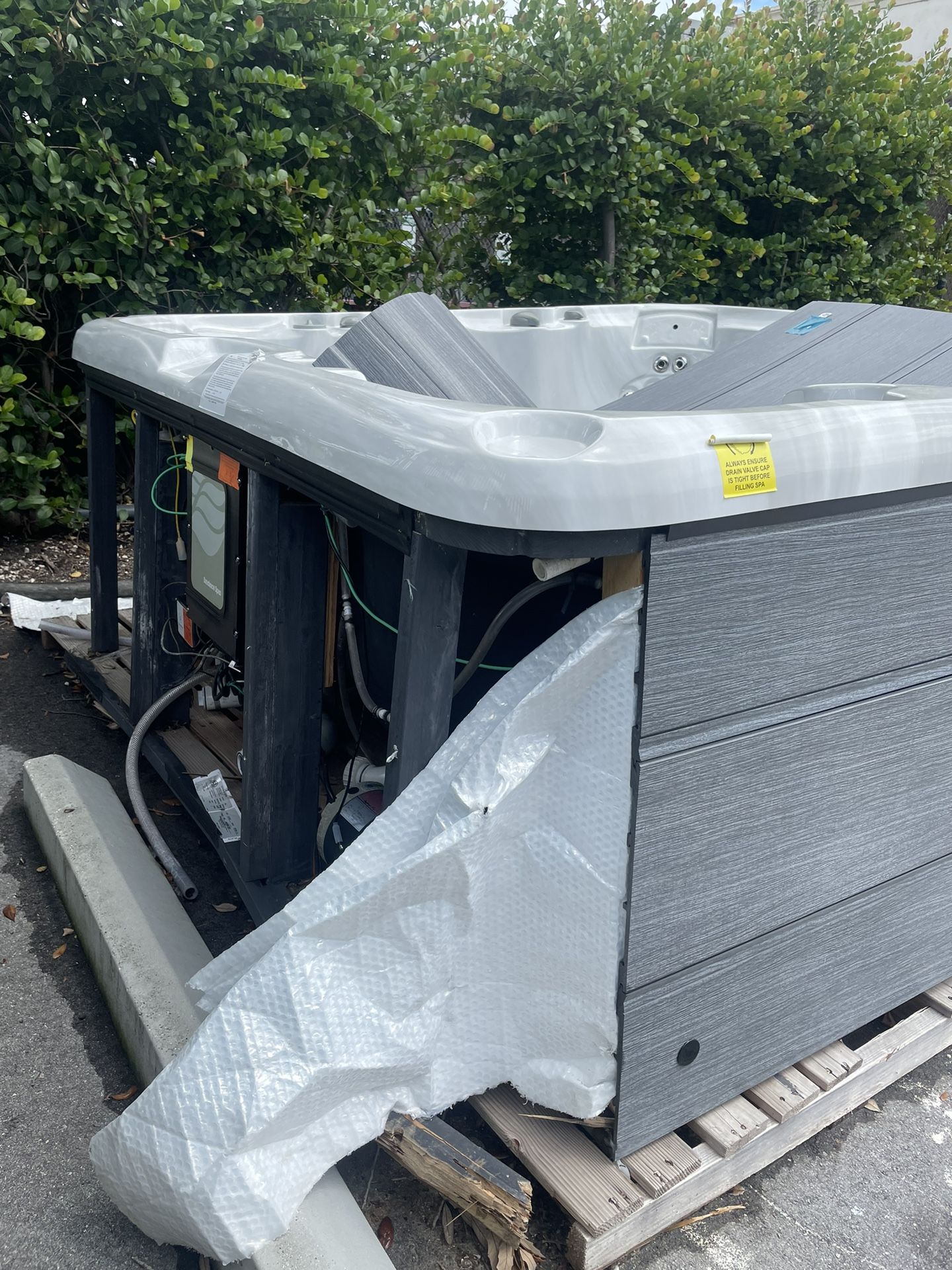 Handyman special! Hot Tub