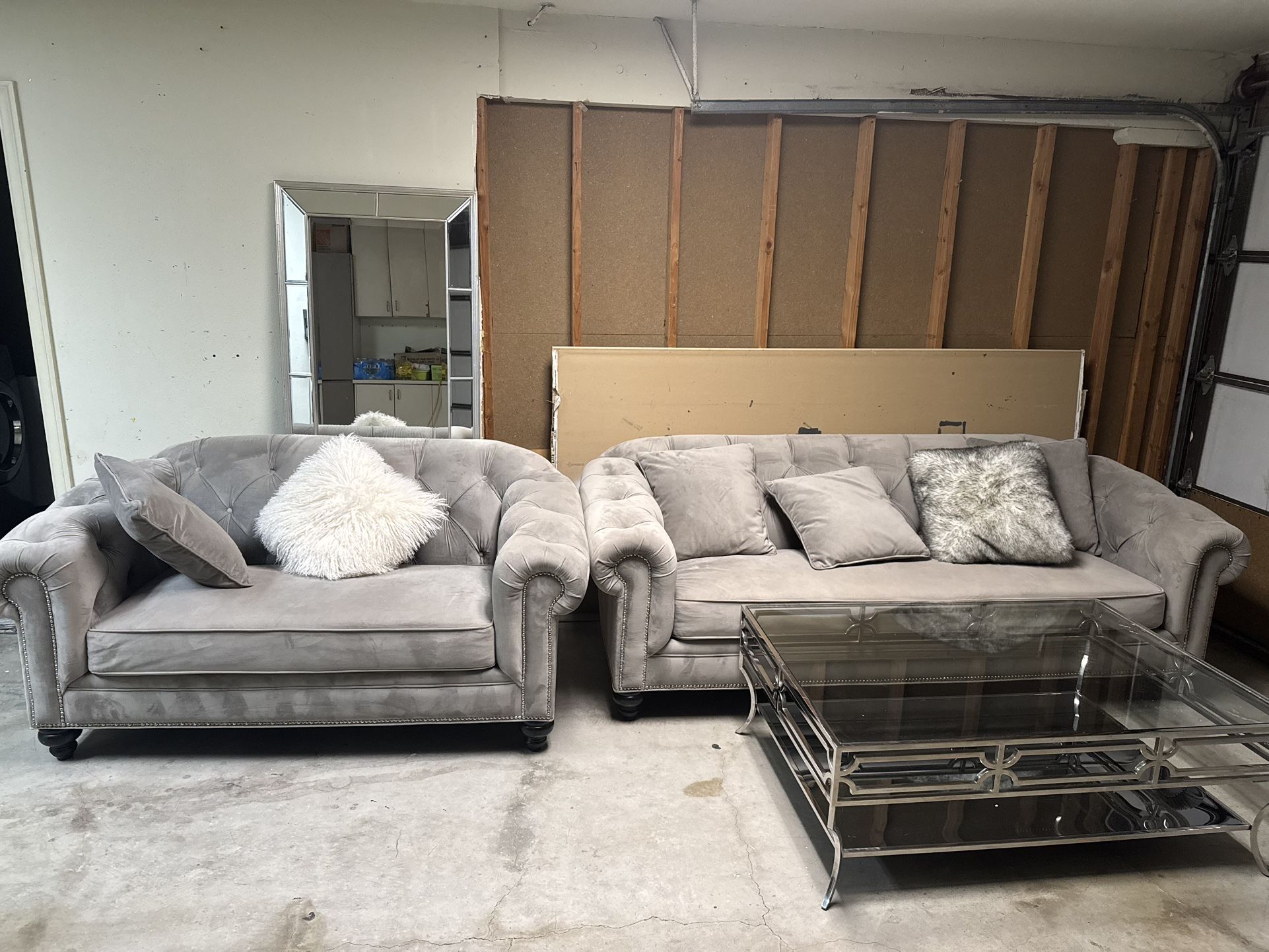 Z Gallery Gray tufted Couch Set With Coffee table
