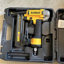 Dewalt Stapler 