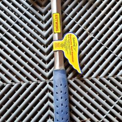 Estwing 28 oz Framing Hammer With Milled Face